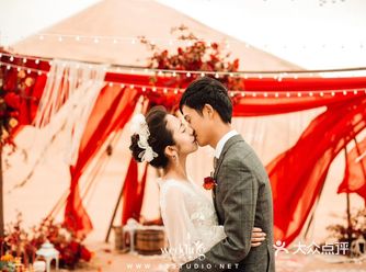 ️目的地婚礼 | 青海沙漠婚礼也太酷了