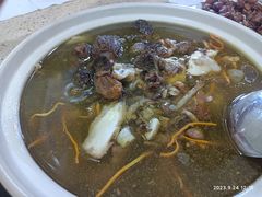 -杨记山珍鸡煲菌汤锅