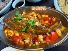 -大头虾越式风味餐厅(光明广场店)