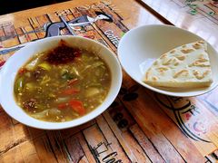 -刘老虎肉丸糊辣汤(总店)