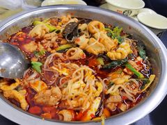 -周良天山牛杂城(天山路总店)