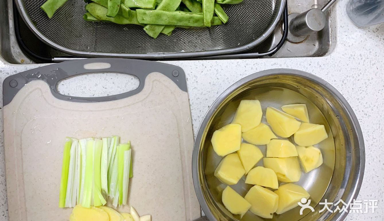 土豆炖豆角