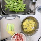 土豆炖豆角