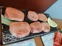 厚切牛舌-炼火烤肉店