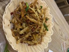 -江城燕子大排档(江汉路步行街店)