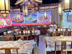 -川流不息·地道川菜·小龙虾(新松江路店)