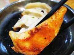 -黄阿姨锅贴大王(万航渡路店)