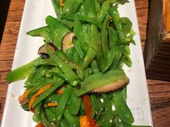 五彩花菇荷兰豆-云海肴·汽锅鸡·云南菜(美罗城店)