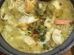 -周鱼小馆石锅酸菜鱼(活力汇店)