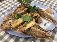 干炸黄花鱼-烁佳海鲜大馅饺子