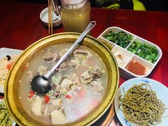 -窄巷子陕菜馆·地道陕西菜(粉巷店)