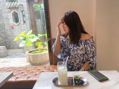 靠窗位-糖房咖啡(南锣鼓巷店)