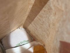 -麦当劳(广州南站B10检票口楼上)