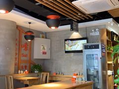 -湘人龙记老长沙米粉(华普国际大厦店)