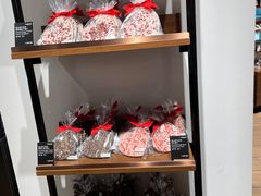 -Laderach 莱德拉(上海环贸iapm店)