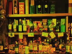 -城墙外BAR