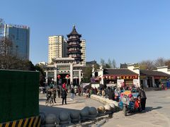 -绳金塔