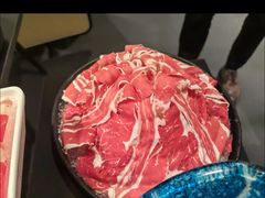 -鲜入唯煮·港式海鲜牛肉火锅(金宝街店)