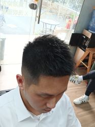 -纯剪男士理发馆·烫染专业店