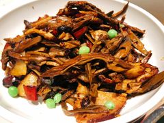 松露酱炒笋尖-小大董·烤鸭(凤凰汇店)