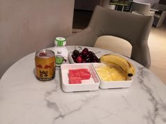 -涨巢·潮玩水疗局