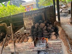 -御霞苑泥烩鸡休闲农庄