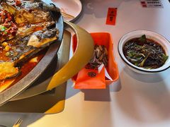 -鸣记脆皮烤鱼·海鲜烤鱼(三八广场店)