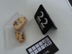 -UNI UNI(环亚凯瑟琳店)