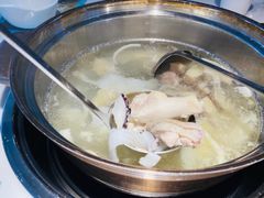 -三个椰子·现砍椰子鸡(金源CBD店)