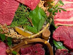 -山川小町·极番烧肉(新地假日广场店)