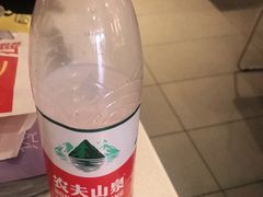 -麦当劳(汉口火车站候车室店)