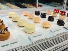 -潮一不贰·法式甜品·生日蛋糕·西式简餐(外滩店)