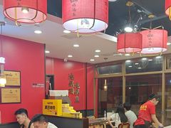 -鲁员外地锅鸡地锅鱼(古墩路店)