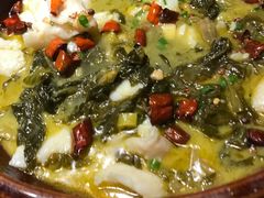 酸菜巴沙鱼片-大碗先生(万家丽店)