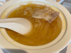 银锅酸菜炖粉条-小南洋海景餐厅(深圳湾店)