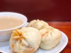 奥尔良鸡腿包-老陶包子铺(南大西南村店)
