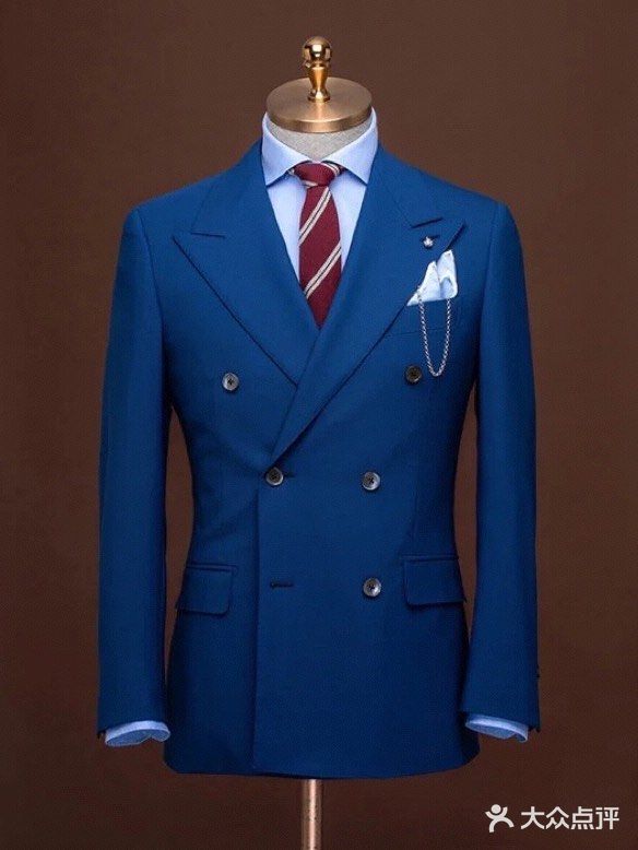 定制西服绅装爱好者海军蓝布雷泽西服鉴赏