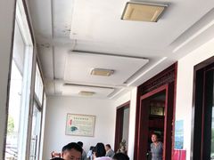 -雪湖煜辰鱼头老店(雪野湖店)