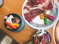 特选壶渍带骨牛排-炎蔵牛舌烤肉