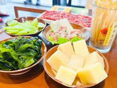 -黔有有贵州酸汤夺夺粉火锅(五味十字店)