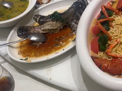 -沪华海鲜大酒楼(南汇店)