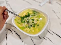 鸡蛋烫饭-凤凰路何眼镜香辣蟹(花果园店)