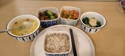 -悦芽母婴护理月子中心(凤起潮鸣府店)