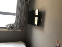 -上海泊客小栈(虹桥娄山关路地铁站店)