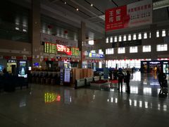 候车厅内-长春西站