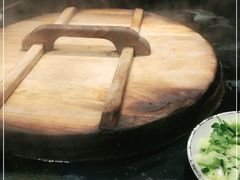 -鱼窝棚柴火铁锅炖(富山屯店)