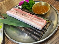 -明洞阿姨·韩式酱蟹烤肉·创意料理(三元桥店)