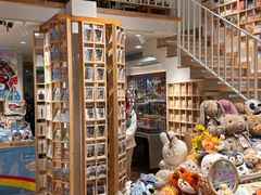 -猫的天空之城概念书店(苏州平江店)