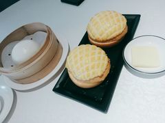 人气菠萝油-维园悦谱·海派家常菜(乌鲁木齐南路店)