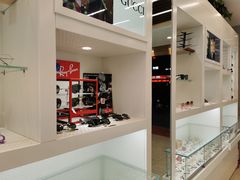 -明月眼镜(三坝店)